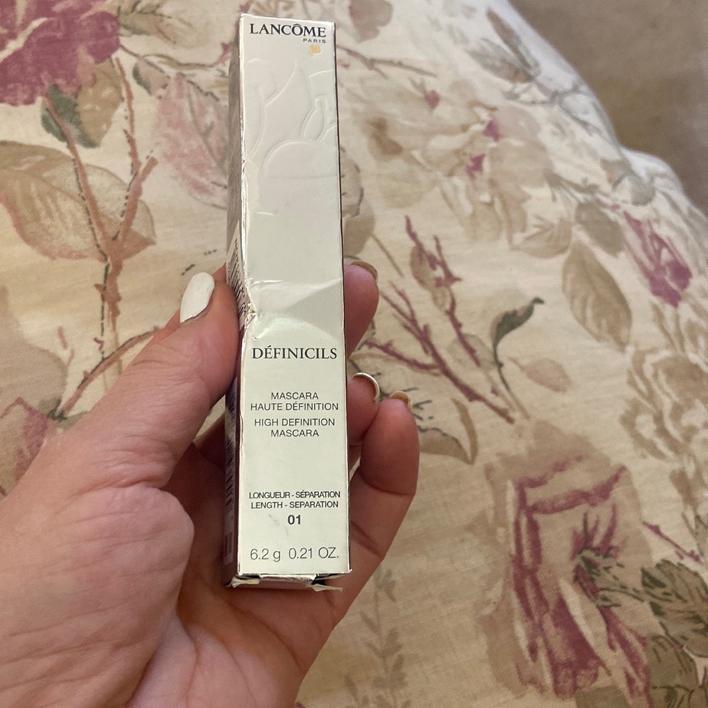 Definicils black mascara .New in box